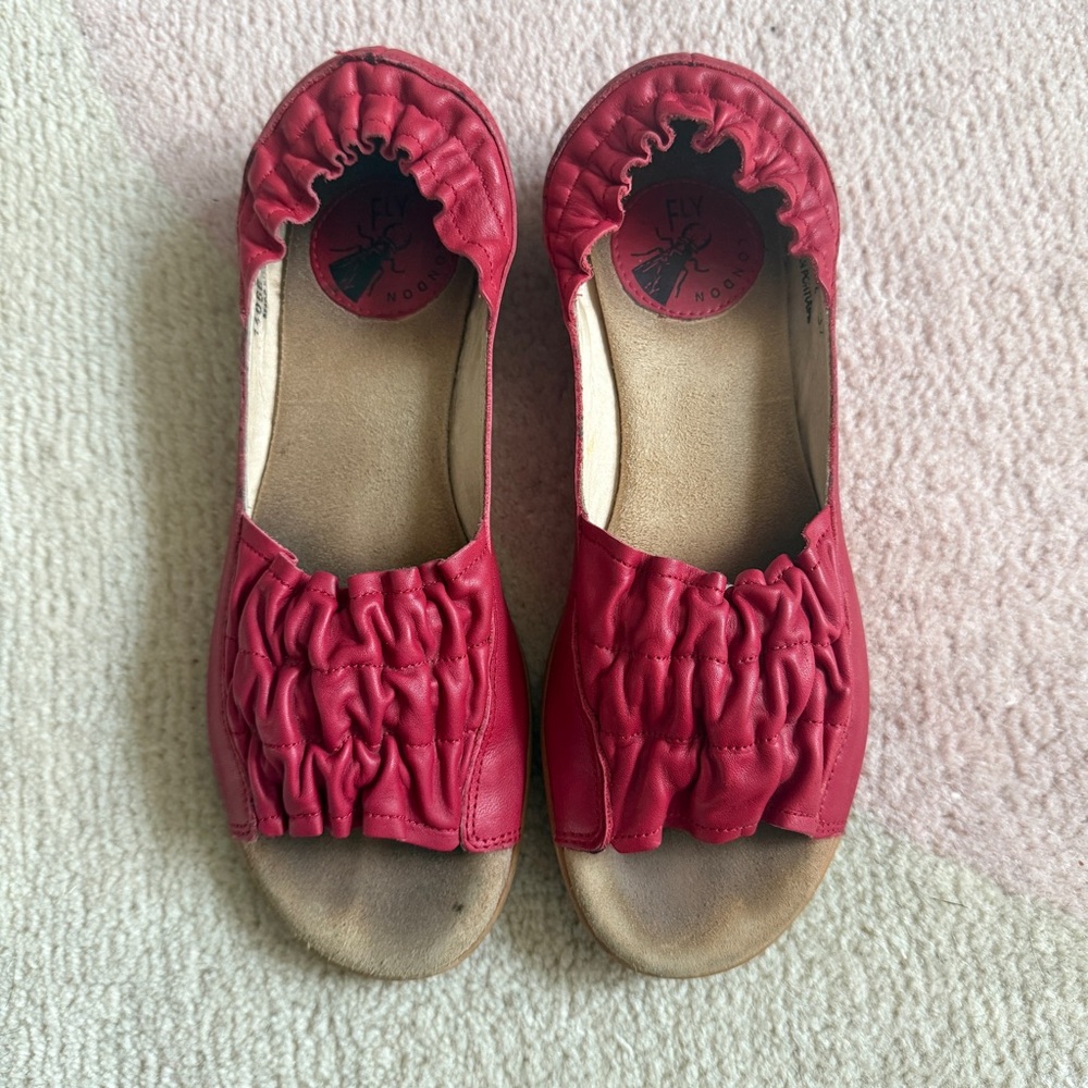 Fly London Women's Red Leather Ruched Flats